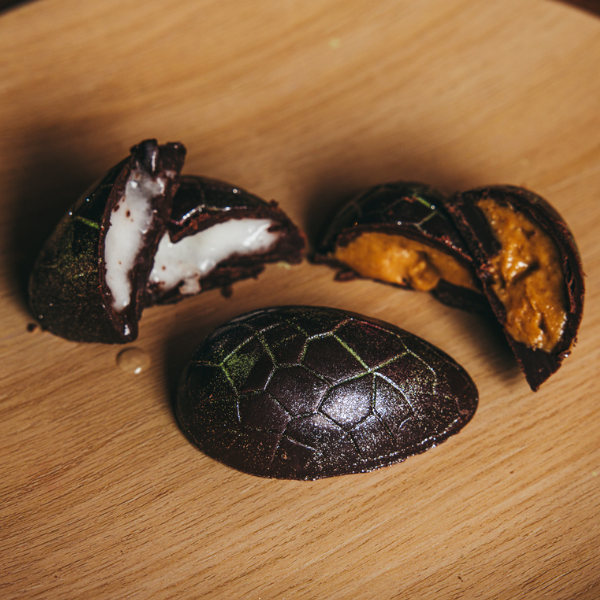 Creme Egg & Peanut Butter Egg