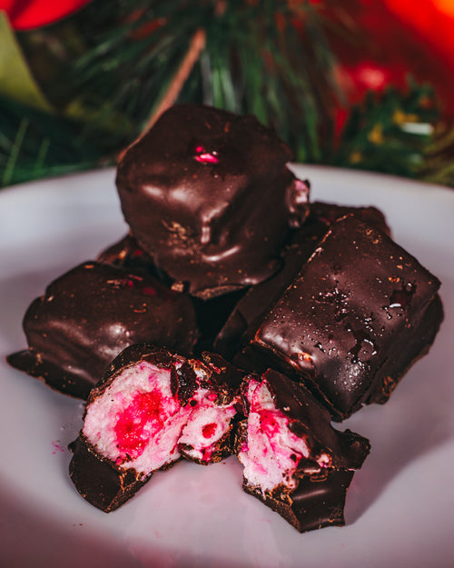 Vanilla Marshmallows in Dark Chocolate with Peppermint