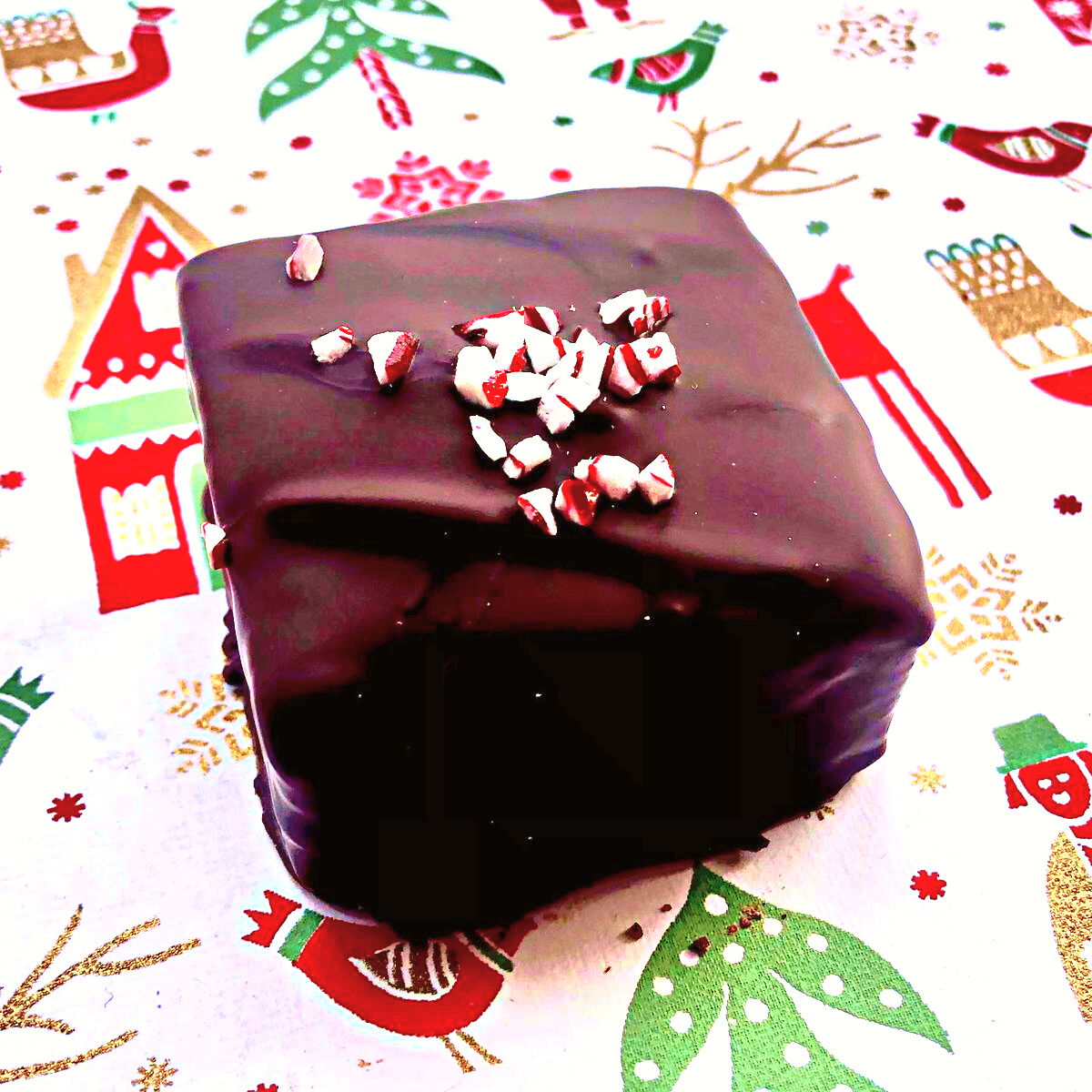 Vanilla Marshmallows in Dark Chocolate with Peppermint