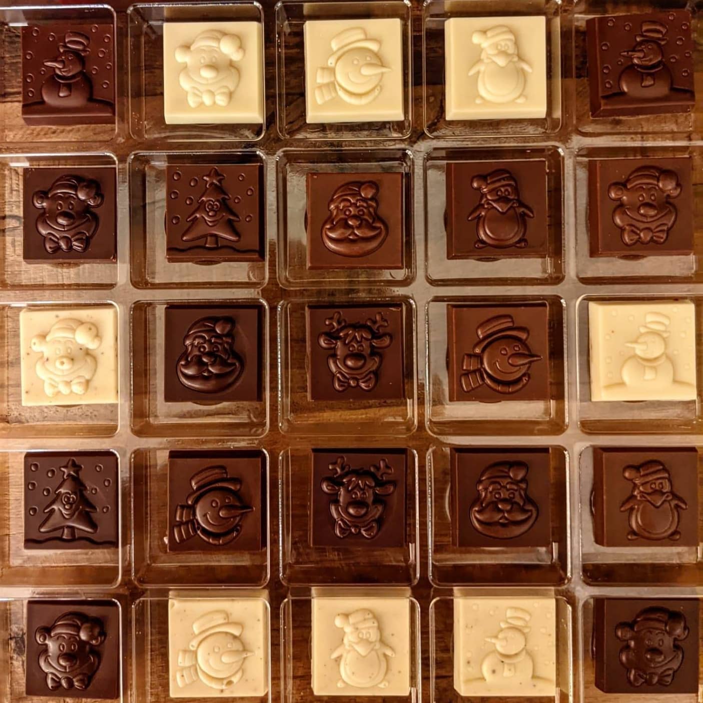 Mele Kalikimaka Chocolate Advent Calendar