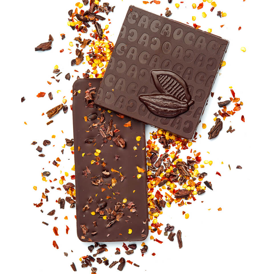 Aleppo Pepper & Cocoa Nibs - 70% Dark Chocolate Bar